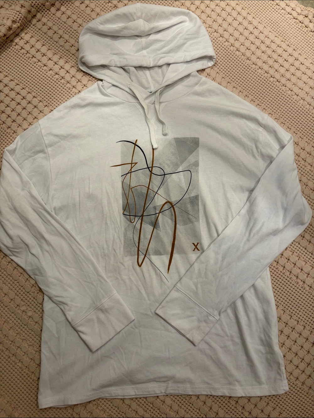 Express White Hooded Long-Sleeve Shirt with Abstract Gray and Brown Graphic